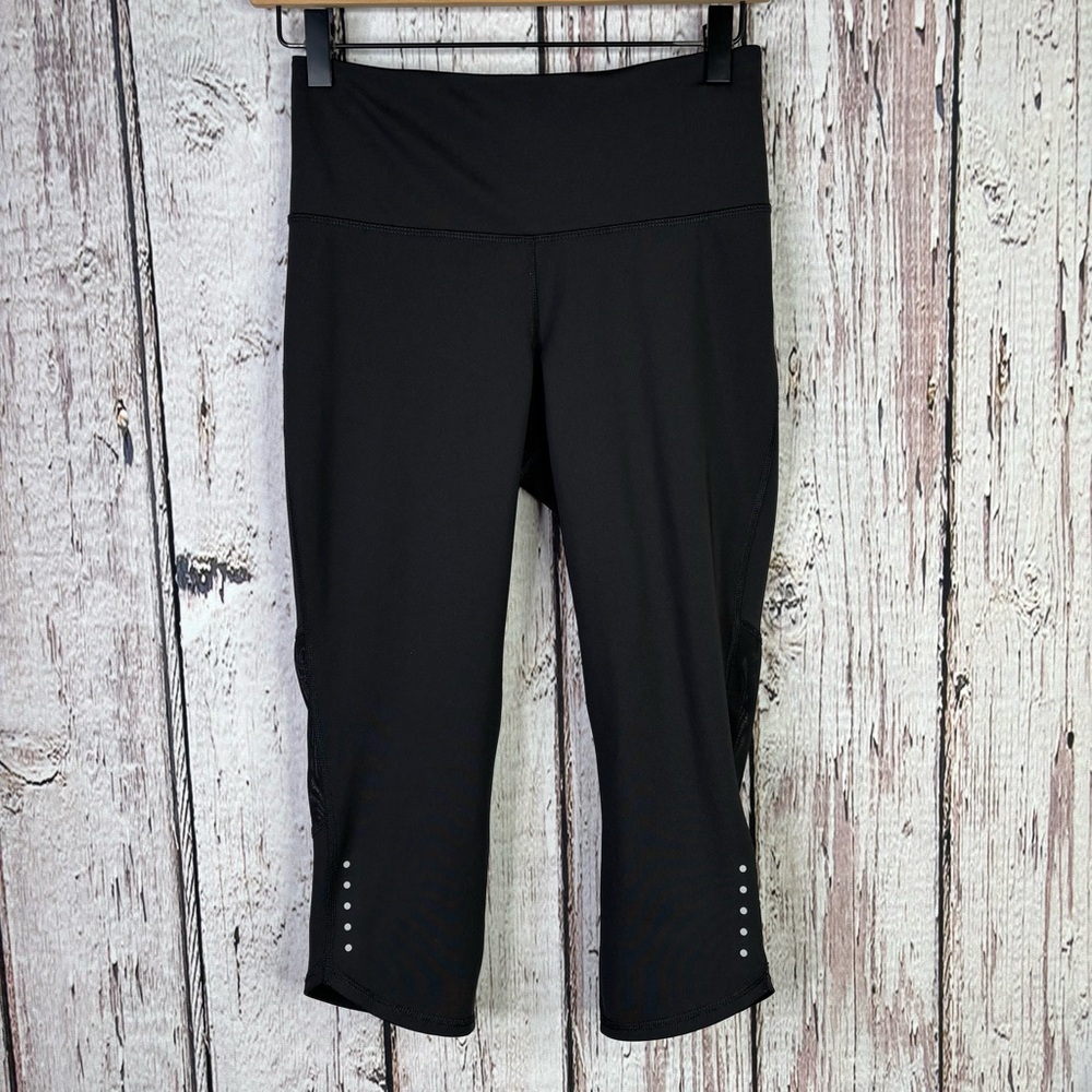 Old Navy Active Women’s Medium Petite MP Black Go-Dry Activewear Capri Leggings